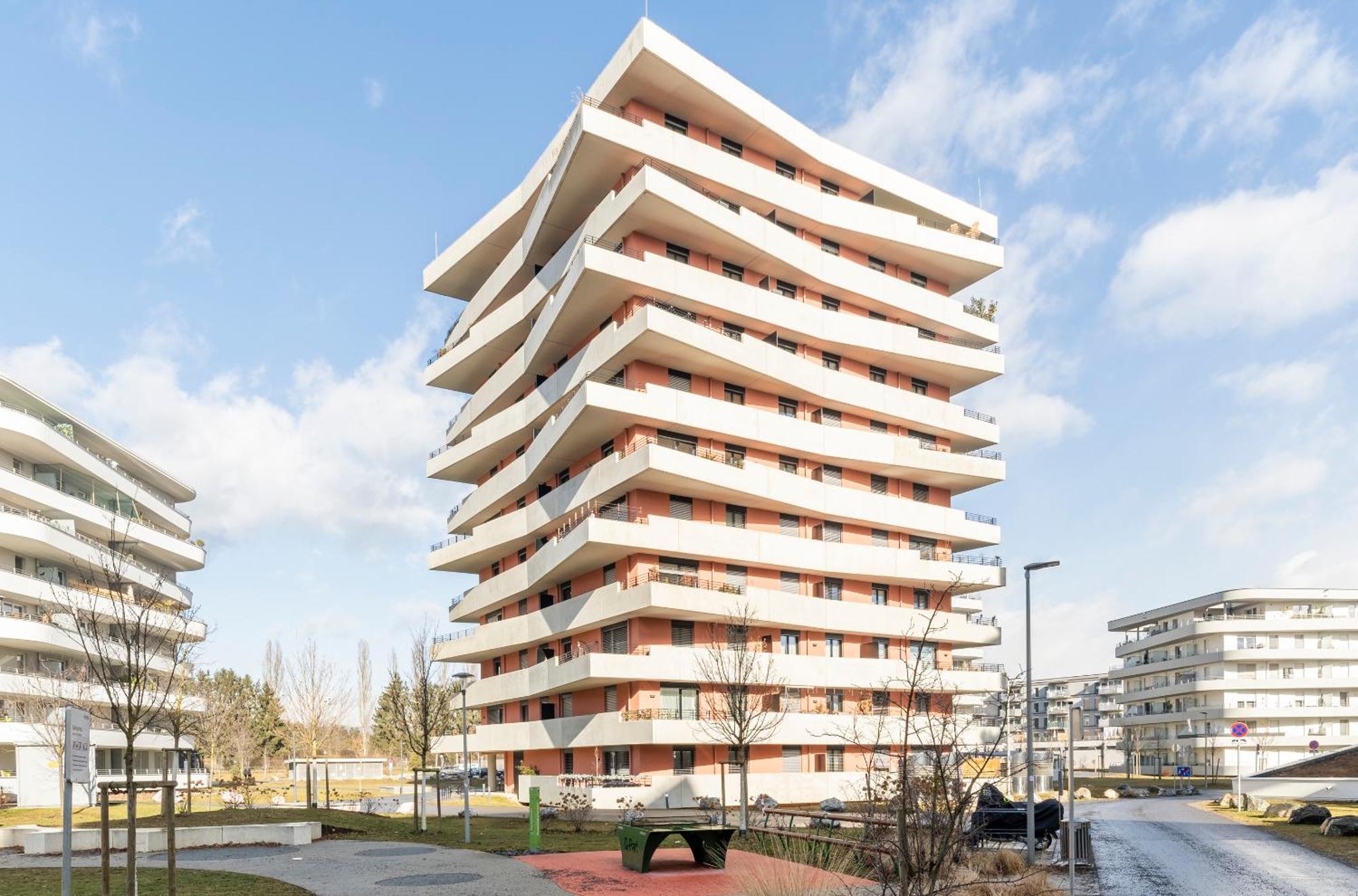 Edler Wohnraum Panoramablick 3 Sz Boxspringbetten, E-Ladestation, Kaffeevollautomat, Klima, Lift, Terrasse & 2Xtg Graz Extérieur photo